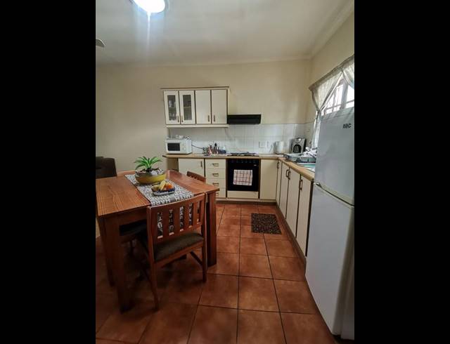 1 BEDROOM APARTMENT FOR SALE IN MARGATE BEACH